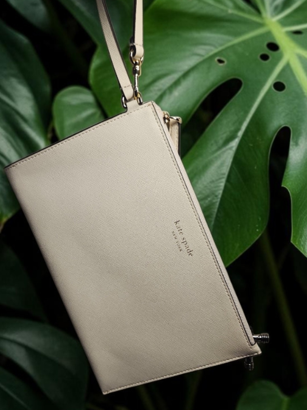Kate Spade Large Slim Wristlet NWOT